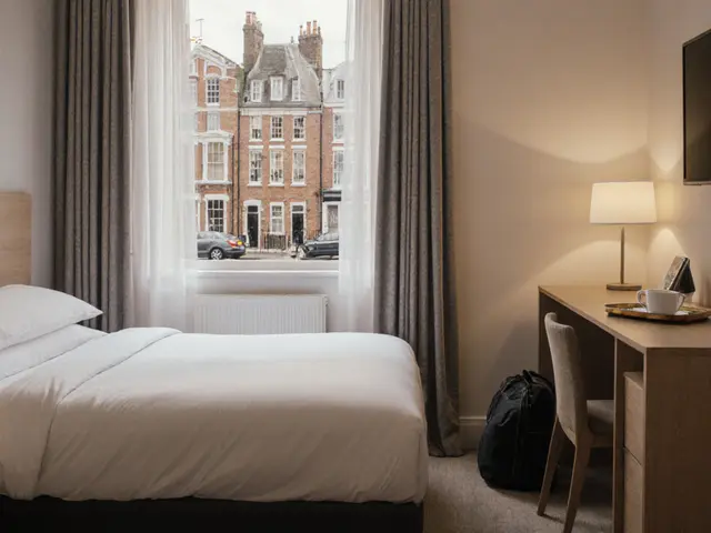 Stay Central: Best Cheap Hotels in London Zone 1 for Budget Travelers