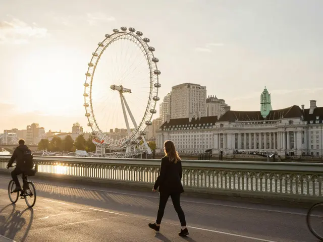 Lifestyle Bridges in London: How These Iconic Crossings Shape Daily Life