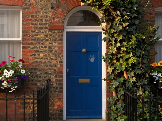 London Through Mrs. Doubtfire’s Eyes: Family, Fun, and Flair